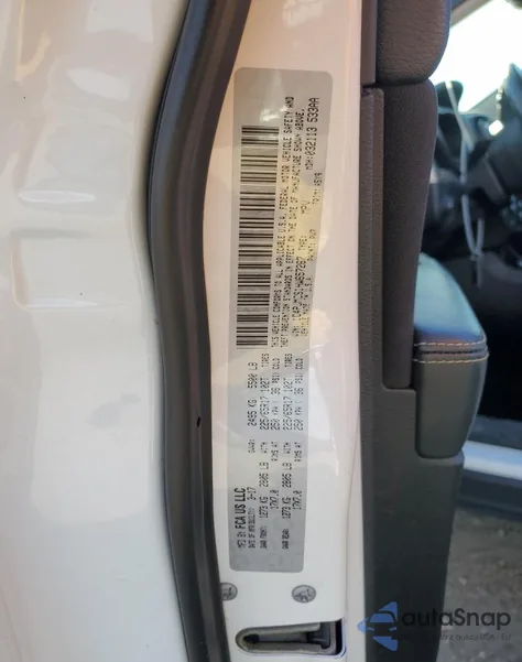 2017 Jeep Cherokee Latitude 4X4 from USA, damaged, VIN 1C4PJMCS1HW657267